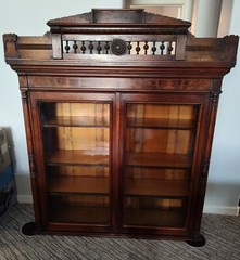 Antique Bookcase/Hutch Top for Desk -Beautiful Glass Ornate Carvings☀️Phoenix AZ