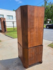Mahogany Two Part Form Corner Cupboard Crafted By Pug Moore 20th-century