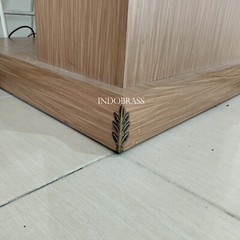 Set of Vintage Solid Brass Olive leaf Box Corner Protector Decor Shelf Cabinet