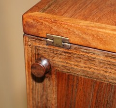 RENO WAHL FOR DYRLUND VINTAGE DANISH ROSEWOOD METAMORPHIC CAPTAINS CAMPAIGN BAR