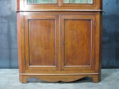 19th Century American Federal Mahogany Corner Cabinet; Chippendale Style Doors