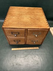 Antique Wagemaker Dovetailed Quarter Sawn Oak 4 Drawer Library Card Cabinet