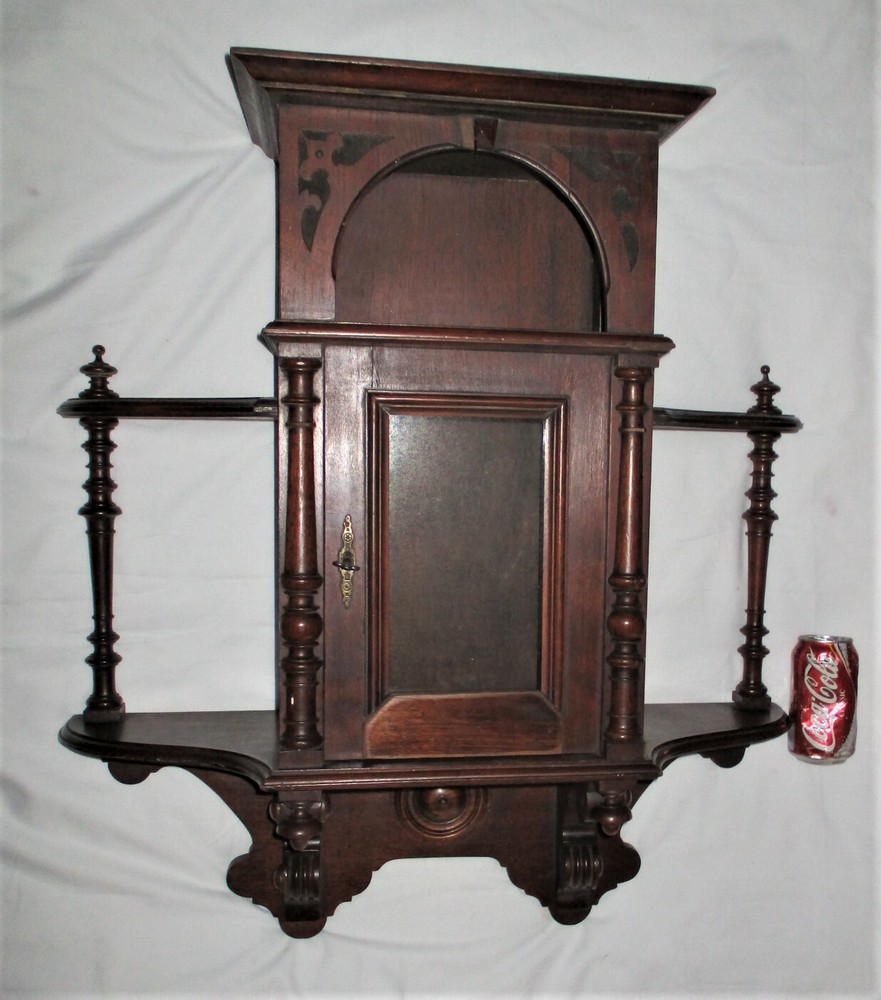 ANTIQUE USA VICTORIAN WOOD FURNITURE CABINET CAST IRON KEY LOCK HOME WALL SHELF
