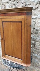 Elegant Georgian Hanging Corner Cabinet/Cupboard With Mahogany Banding