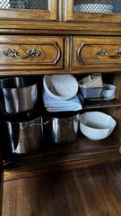 Thomasville 1980 Vintage Oak China Cabinet With Light Display