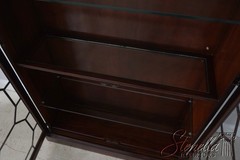 71046: HENREDON Chippendale Style 2 Door Mahogany Curio Cabinet