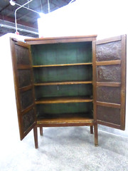19TH C AMERICAN PIE SAFE WITH TIN PANELS OF STAR MOTIF
