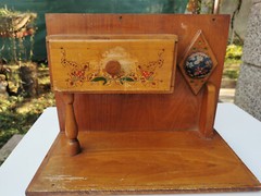 OLD VINTAGE WOODEN CABINET DRAWER NEEDLE NEEDLEWIND