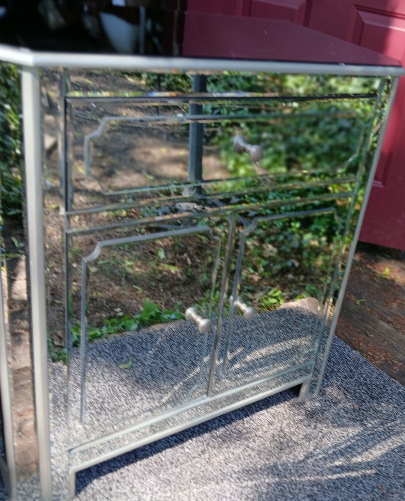 Mirrored Bar Liquor Cabinet Console all glass is beveled