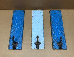 VTG Set 3 Decorative Tin Ceiling Metal Single Hook Wall Rack Plaques Old 558-26B