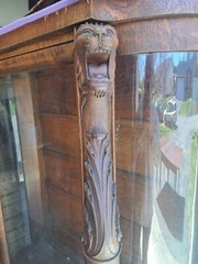 Curved Glass Display CaseAntique Vintage Tiger Oak – Roaring Lion Head/Claw Feet