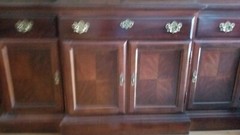 Mahogany Cabinet Queen Anne style Broyhill brand glass doors drawers Dimo lights