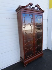 Henredon Chippendale Tall Large Flame Mahogany Display China Cabinet 6470
