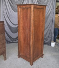 Antique Corner Oak China Cabinet – double doors