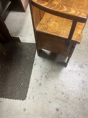 Oak Hall Seat