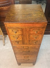 Antique American Quarter-Sawn Oak Globe 8 Drawer File Cabinet Circa 1920