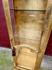 Antique Wieman gold Curio 3 Shelve Cabinet Display . Hollywood Regency Style