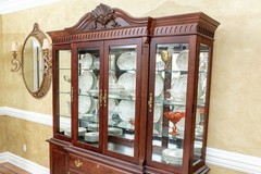 Vintage American Drew Mirrored Back Lighted Breakfront China Cabinet