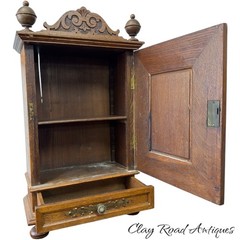 Antique Art Nouveau tiger oak quarter sawn wall cabinet 1890 bronze plaque nice