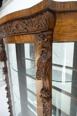 Solid Tiger Oak Curved Glass China Cabinet Carved Claw Feet Lion Heads MINT!