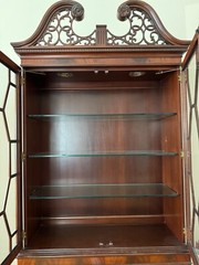 1980s Councill Craftsman Regency Style Flame Mahogany Curio China Display Cabine