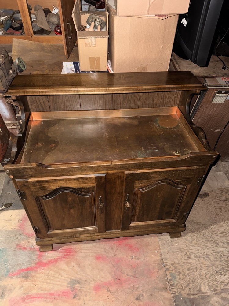 Vintage Hale furniture of Vermont copper lined dry sink